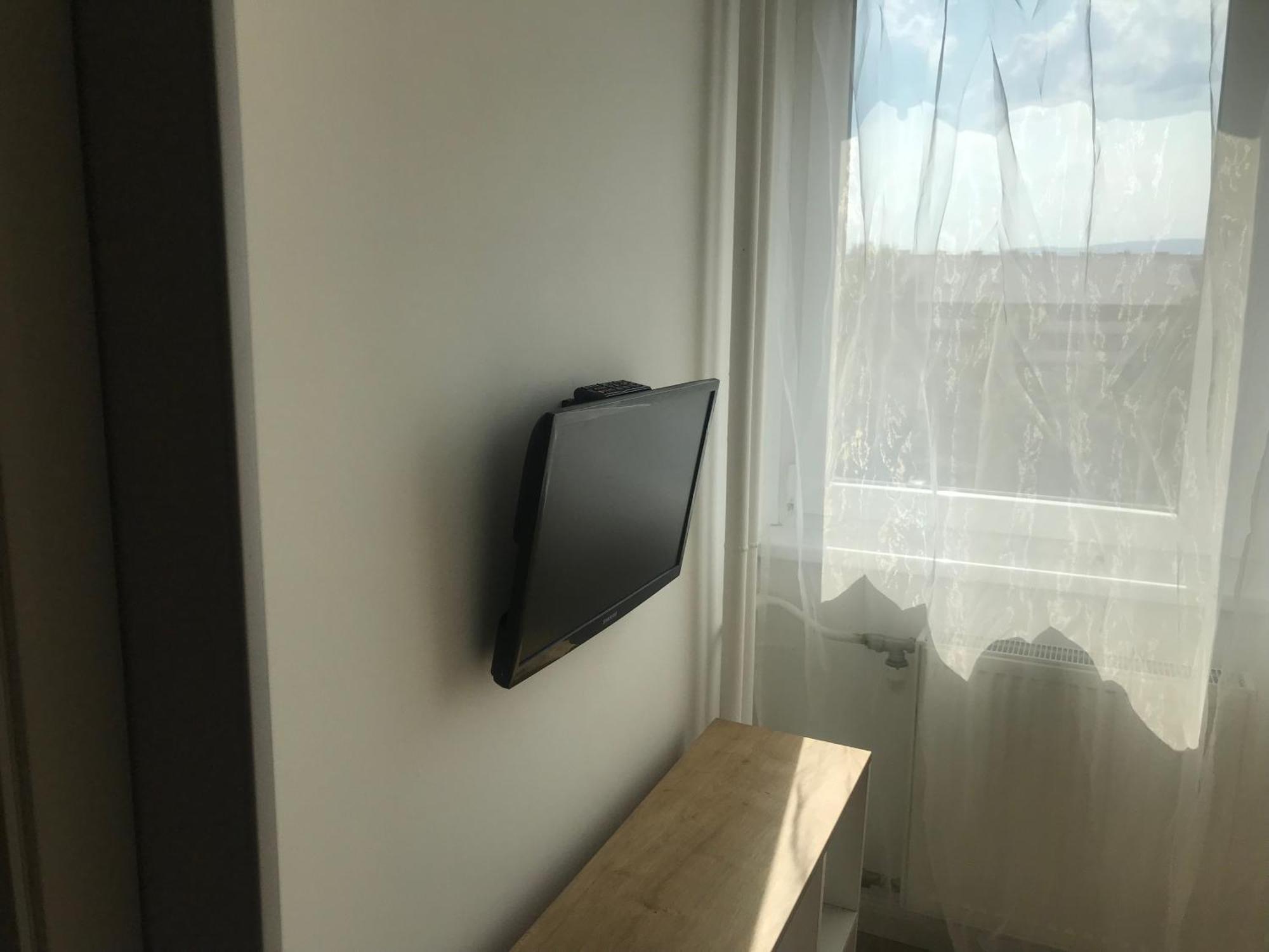Pillango Parki Kis Lakas 15 Percre A Belvarostol Budapest Exterior photo